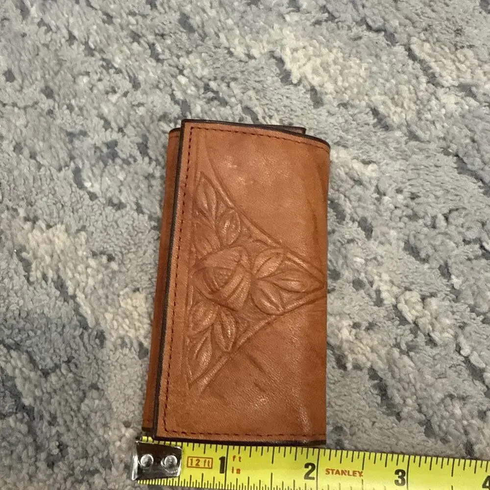 Rolfs Cowhide Leather Key Holder Caddy Hand Tooled Floral Snap Lock NOS